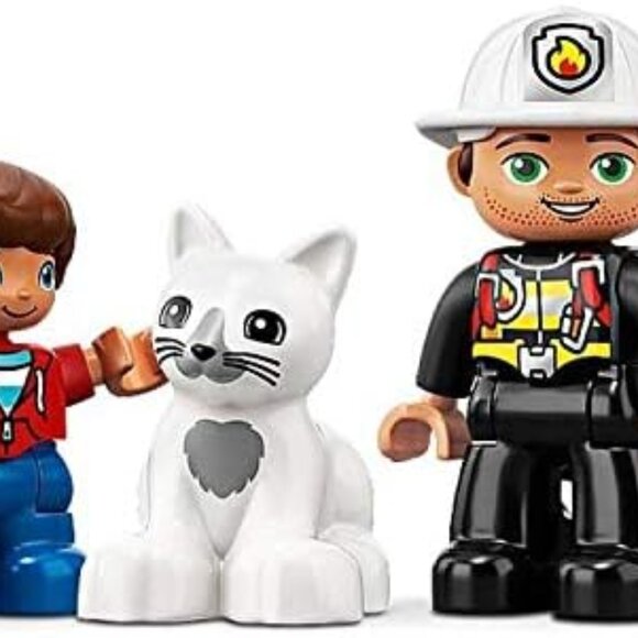 Lego DUPLO Town Fire Truck 10901 Building Blocks Brand New - Picture 6 of 13